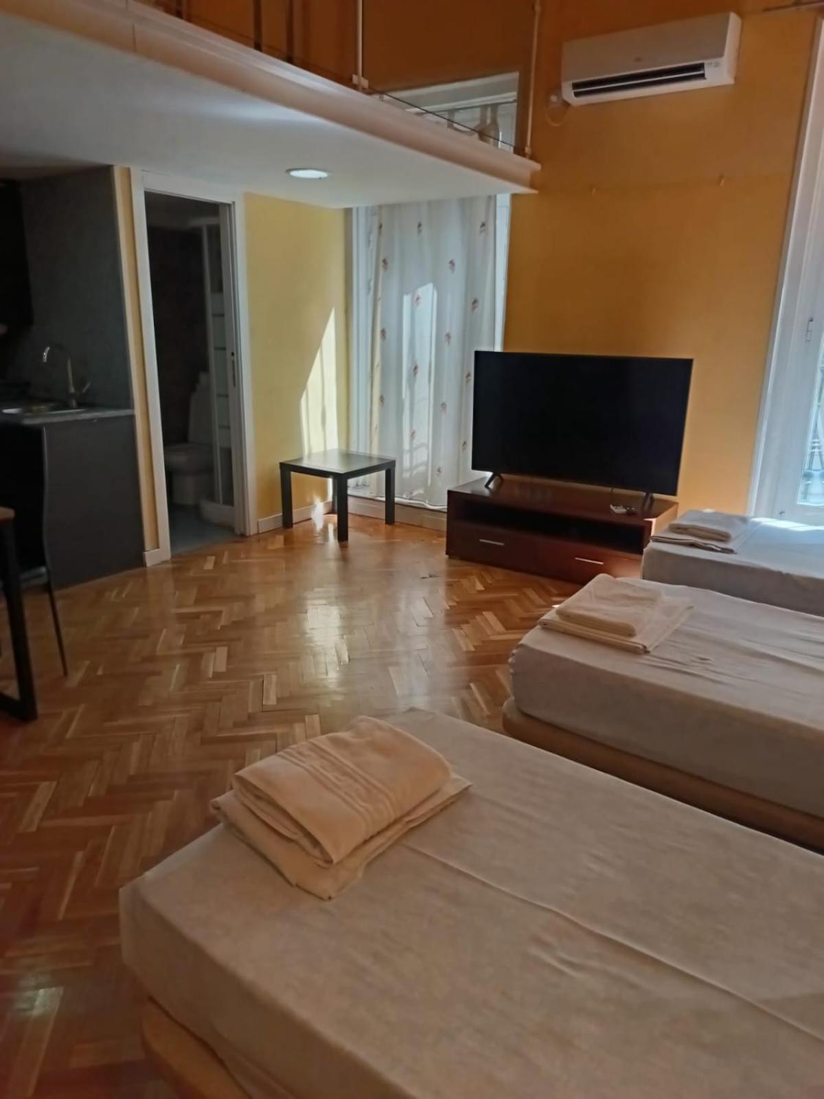 Apartamentos Sol Mayor Madrid Buitenkant foto