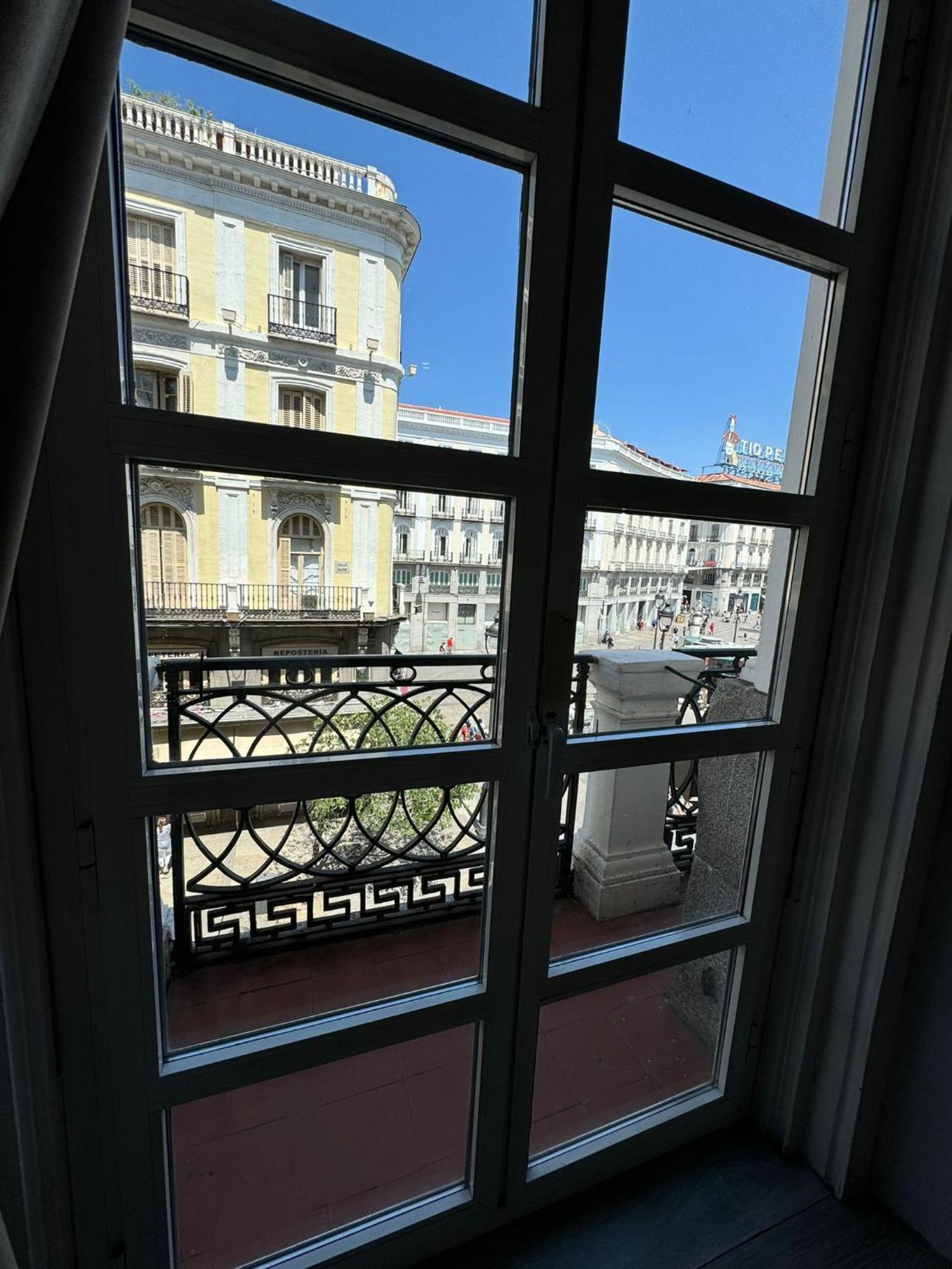Apartamentos Sol Mayor Madrid Buitenkant foto
