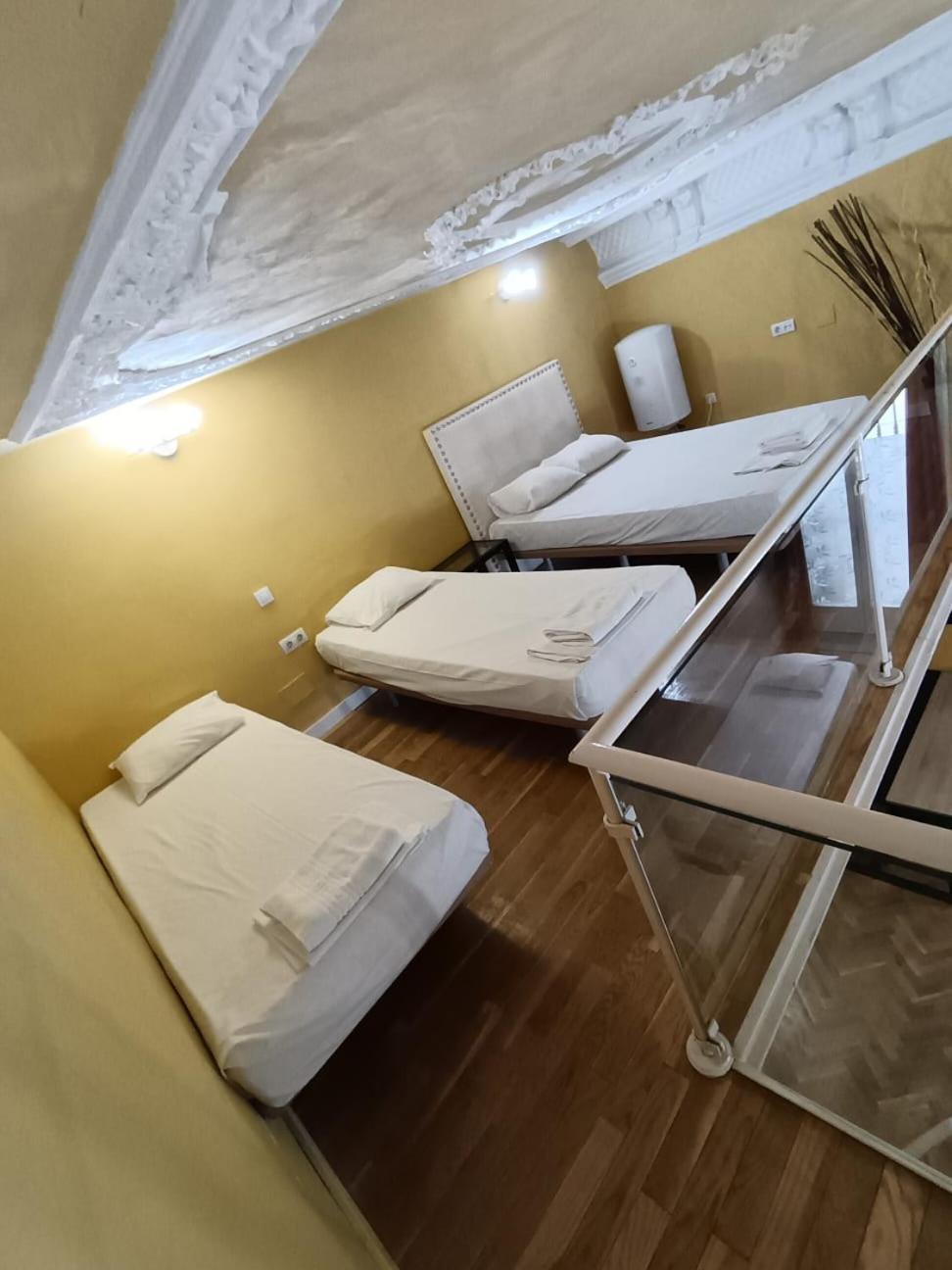 Apartamentos Sol Mayor Madrid Buitenkant foto