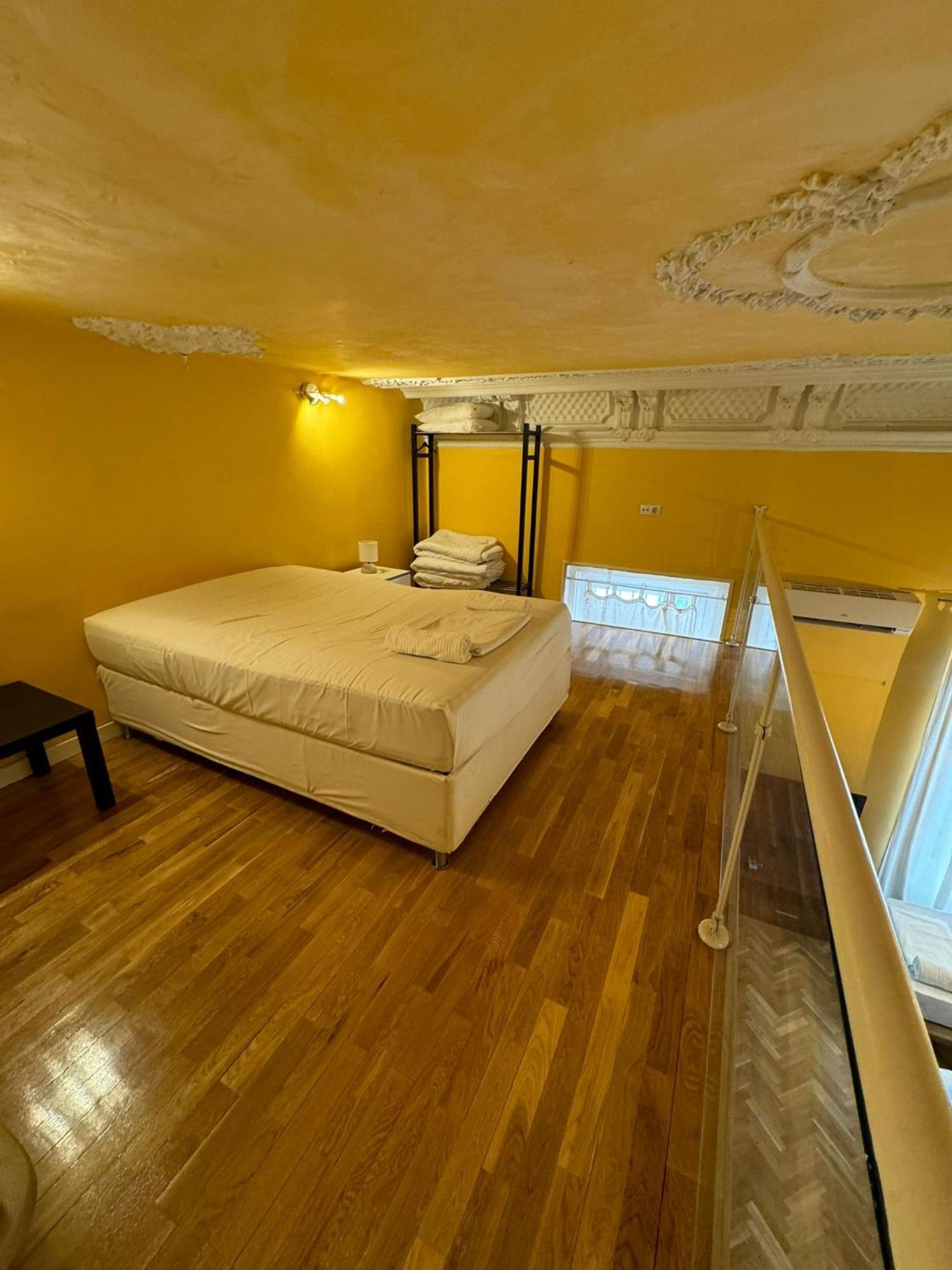 Apartamentos Sol Mayor Madrid Buitenkant foto