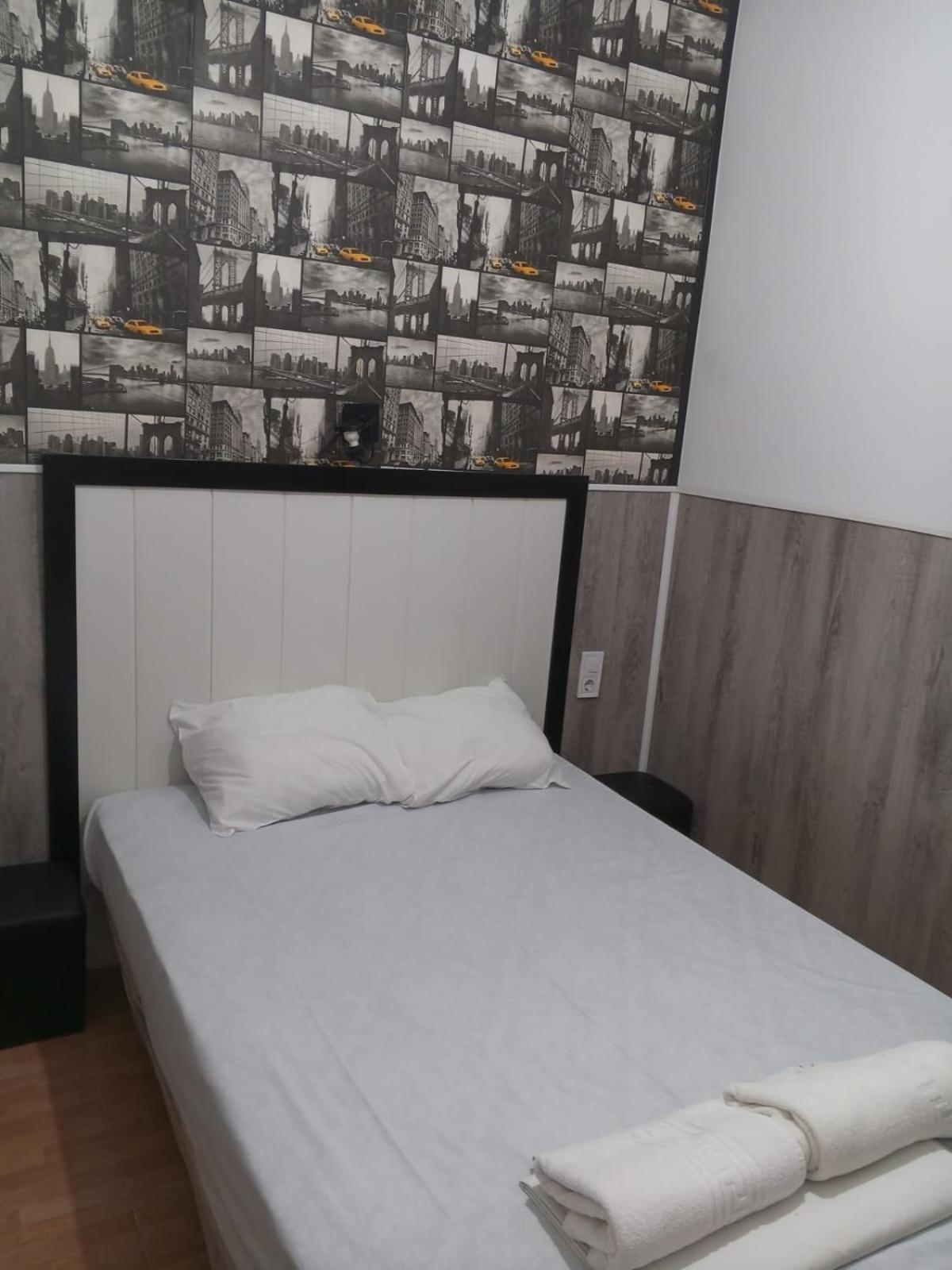 Apartamentos Sol Mayor Madrid Buitenkant foto