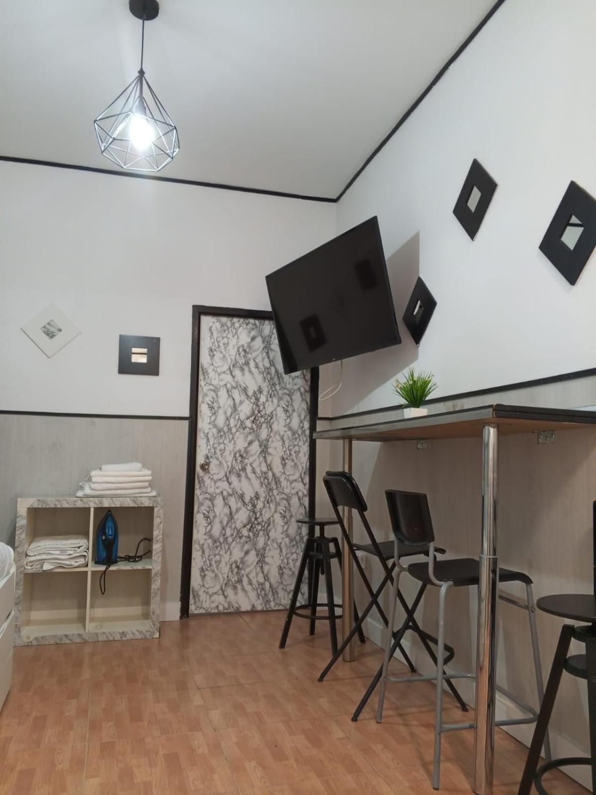 Apartamentos Sol Mayor Madrid Buitenkant foto