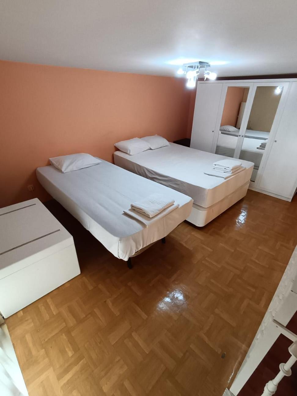 Apartamentos Sol Mayor Madrid Buitenkant foto