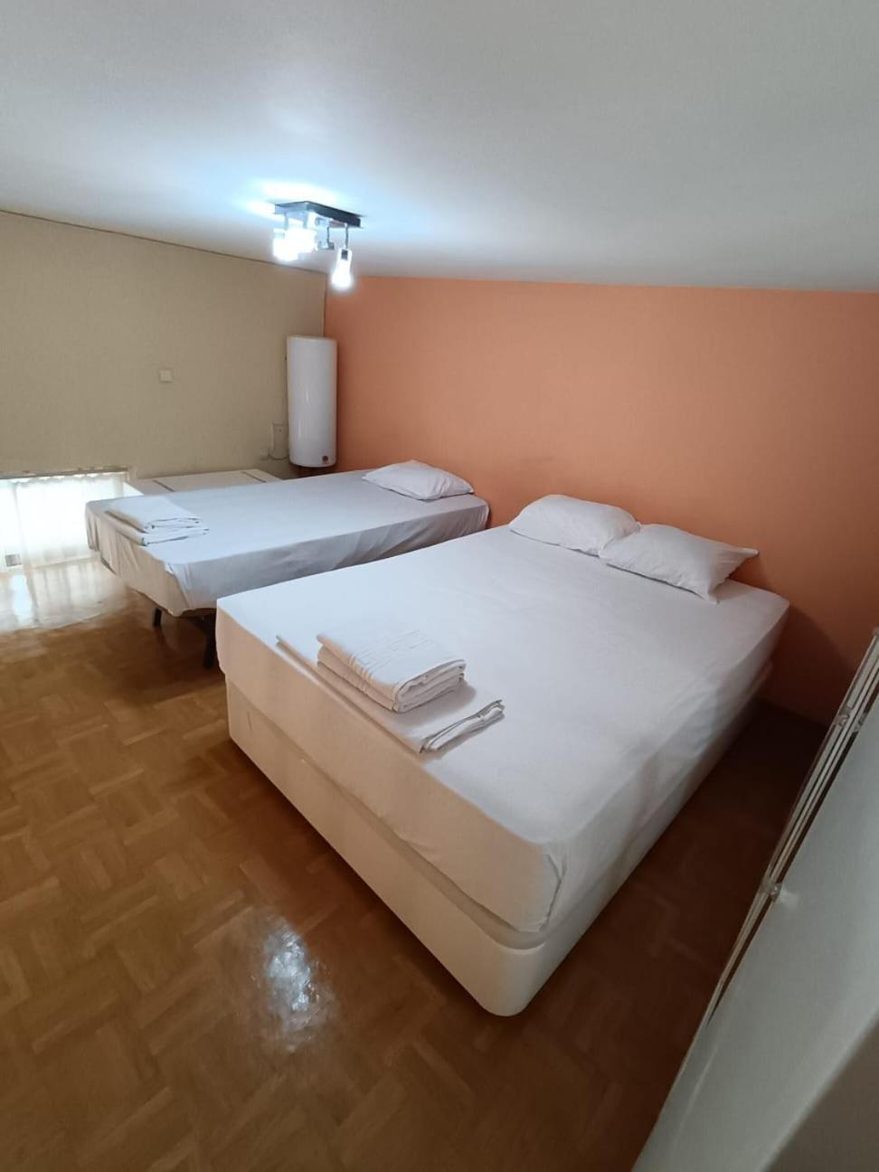 Apartamentos Sol Mayor Madrid Buitenkant foto