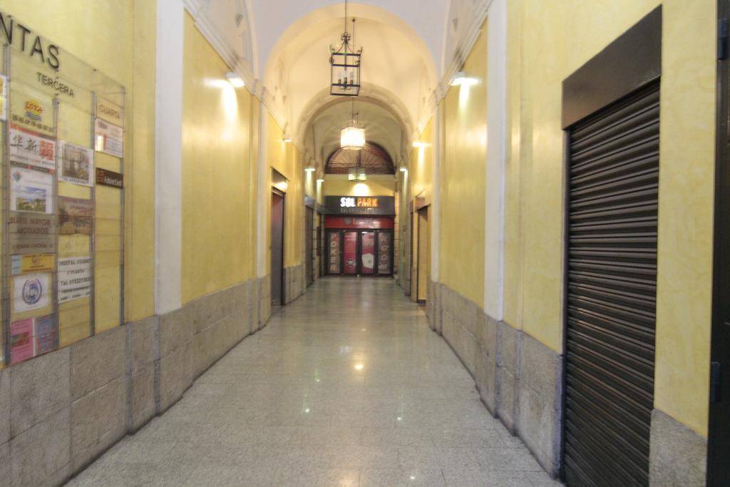 Apartamentos Sol Mayor Madrid Buitenkant foto
