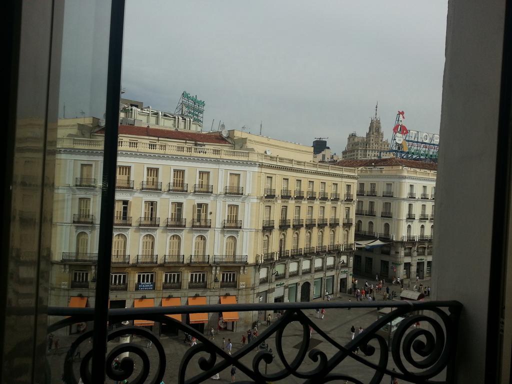 Apartamentos Sol Mayor Madrid Buitenkant foto
